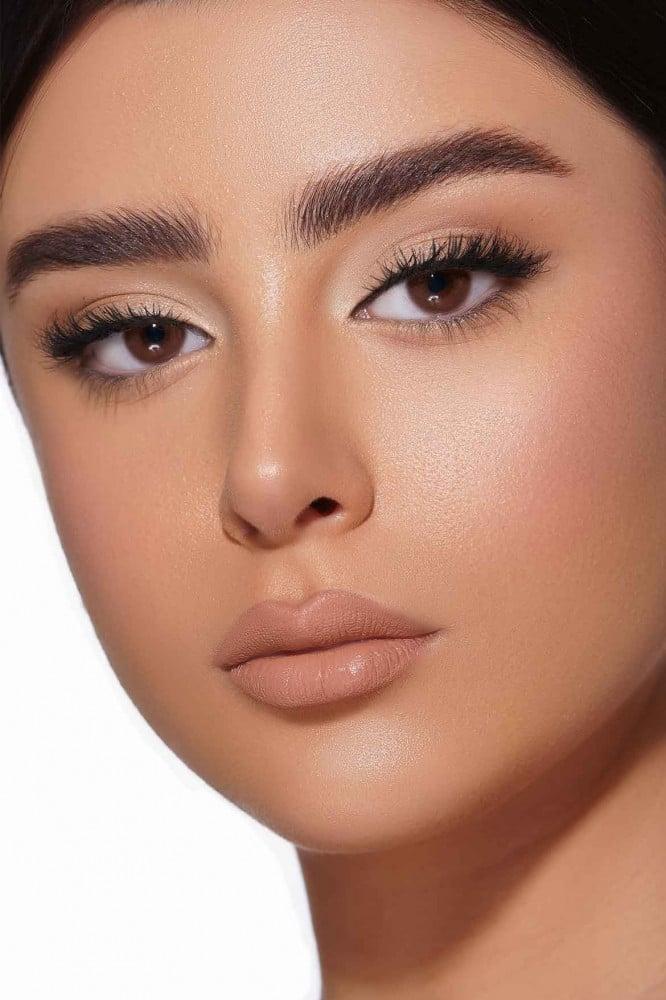 عدسات افل ديب اليومية باللون البني الرومانسي