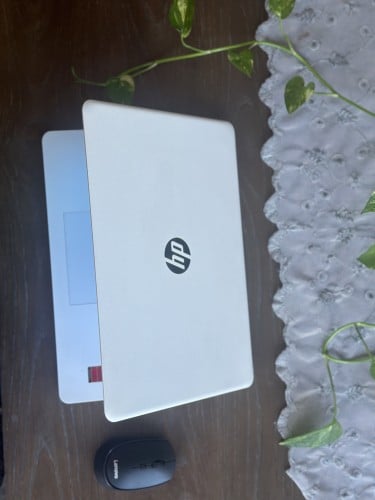 لابتوب HP الثلجي بمعالج Core i5