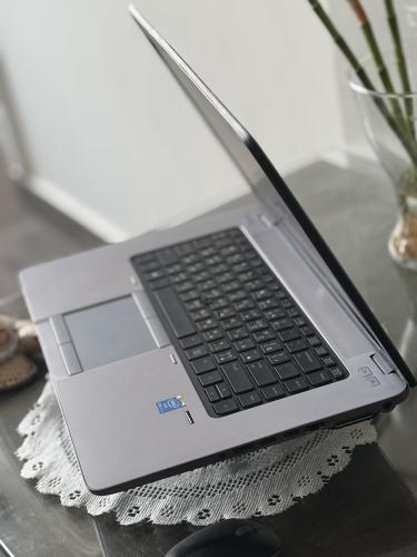 لابتوب HP فضي i7
