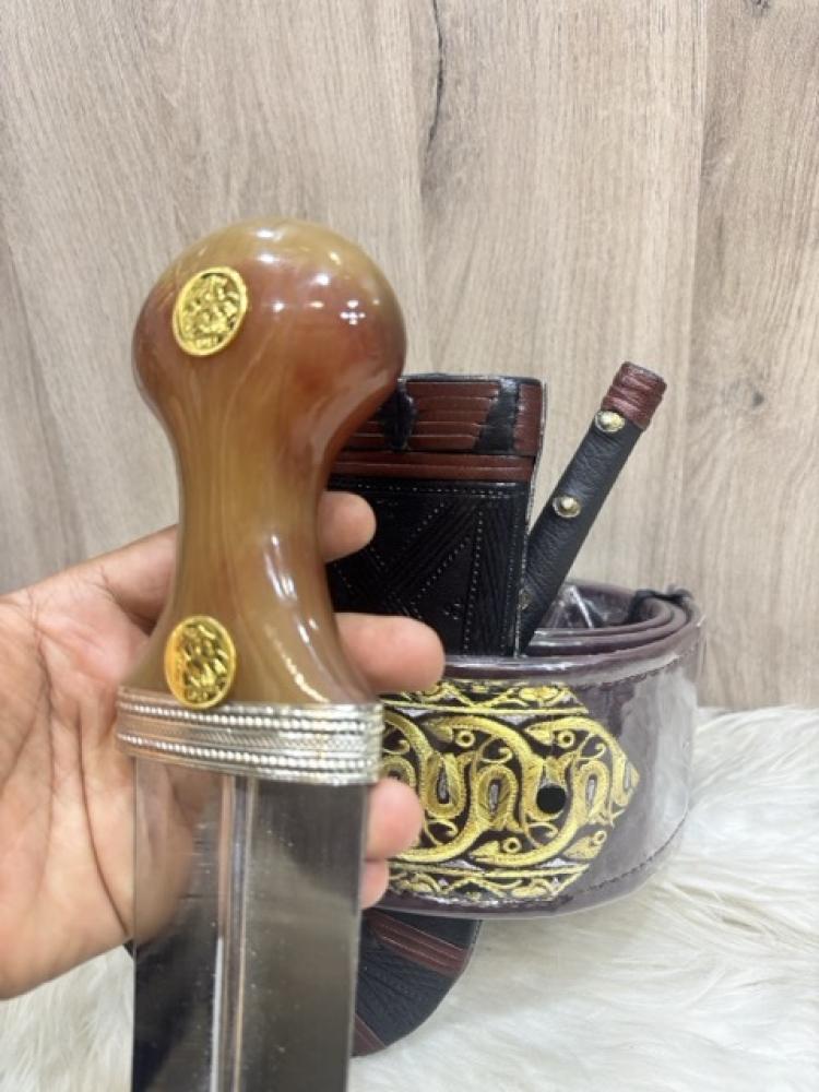 جنبية نجراني مكعبة