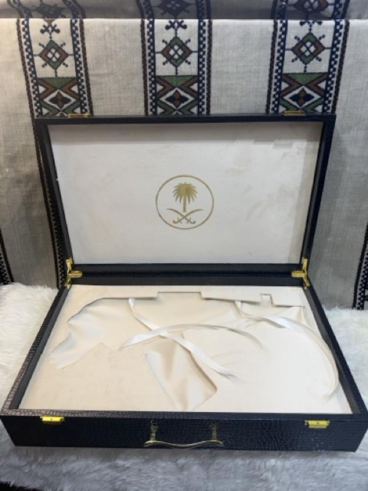 صندوق سلاح  رشاش مؤتمر