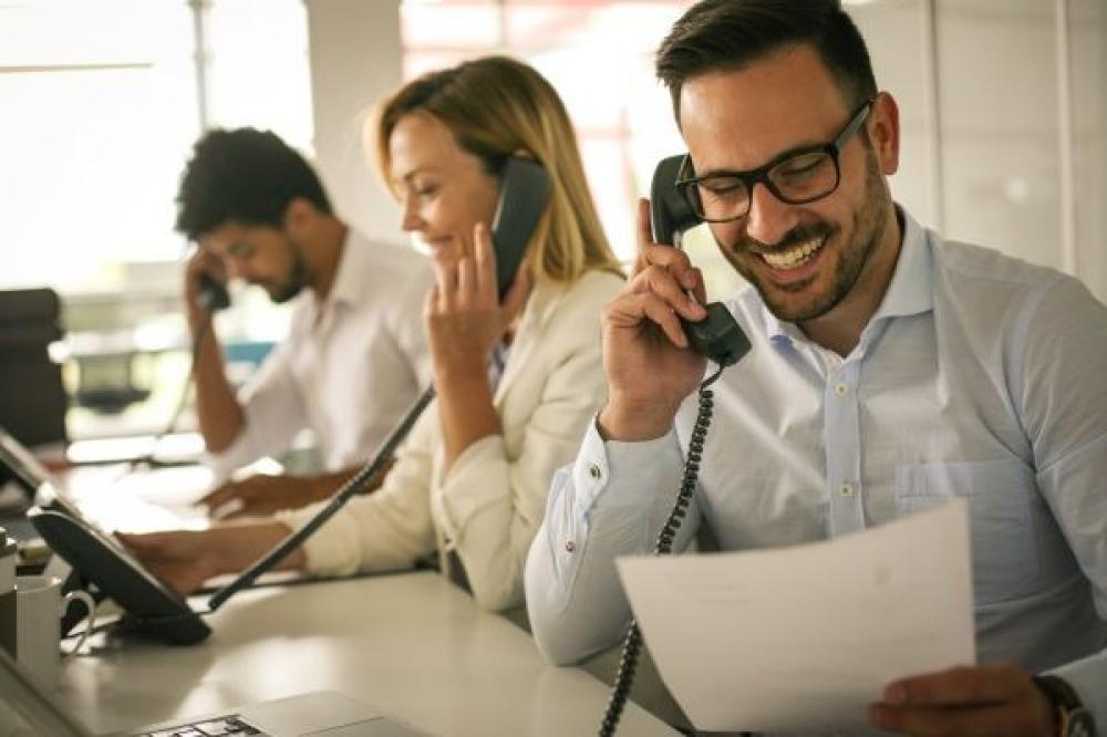 وظيفة خدمة عملاء في مكة لدى شركة مكيون، بيئة احترافية للكفاءات من الجنسين لتحسين تجربة العملاء وتحليل البيانات.