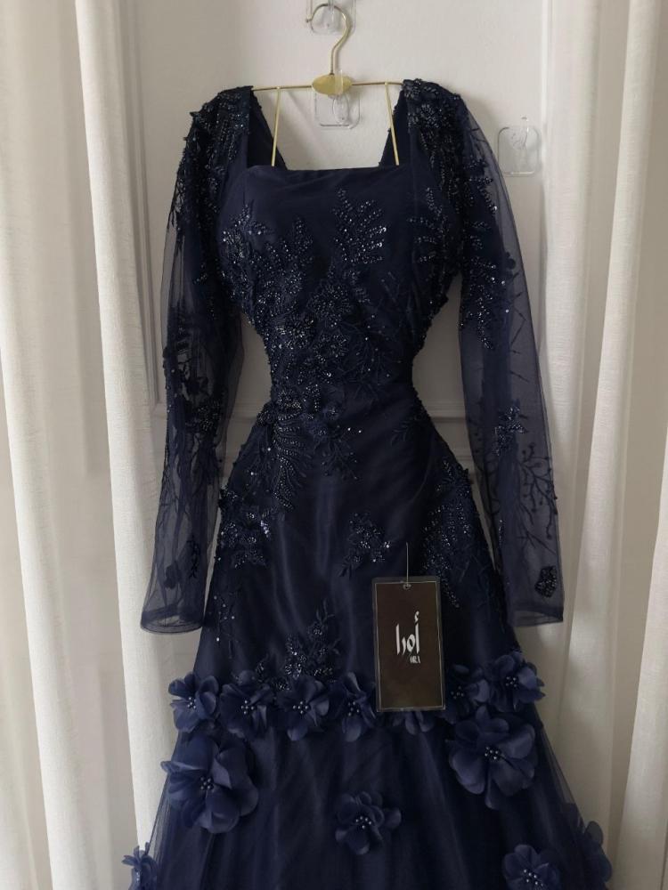 Navy blue dress with evening beading, Taiwanese tulle, laser-cut roses