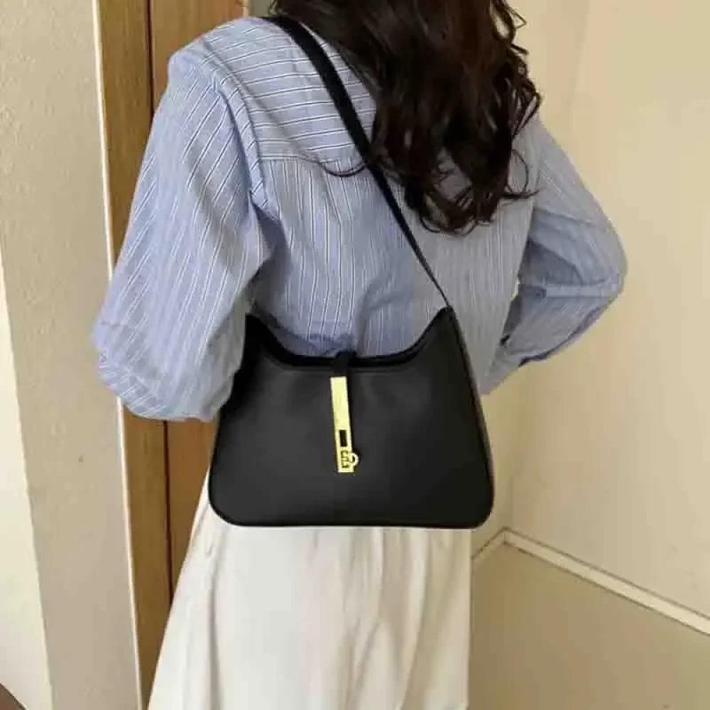 شنطة نسائية فاخرة