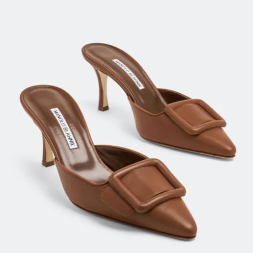 MbSh7 Manolo Blahnik Maysale Mules in Leather