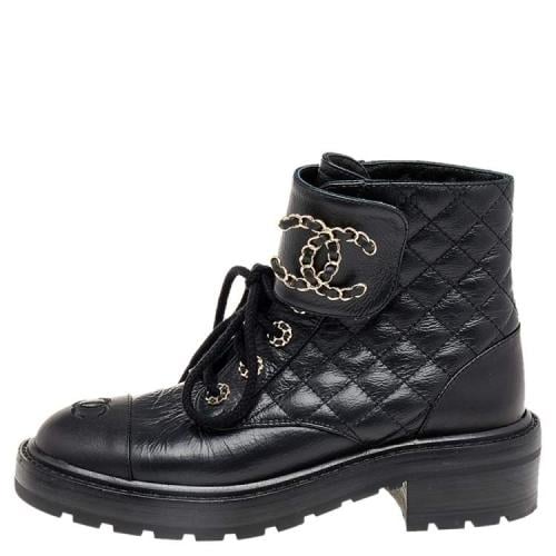ChSh18 -CHANEL Shiny Lambskin Quilted Lace Up Comb...