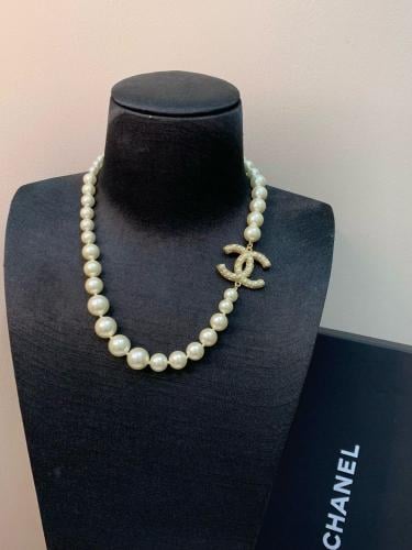 CHANEL Short Pearl Necklace Eternal Pearls CC Gold