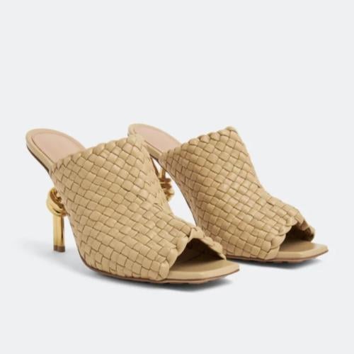 BottSh1 BOTTEGA VENETA Knot intrecciato mules