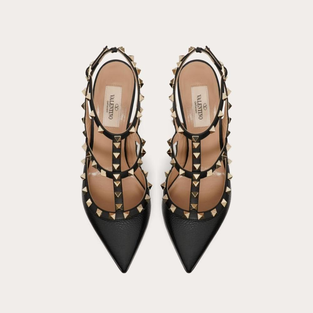 VaSh18 ROCKSTUD GRAINY LEATHER ANKLE STRAP PUMP