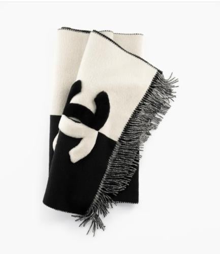 ChShal33 Chanel SCARF Cashmere & Shearling Lambski...