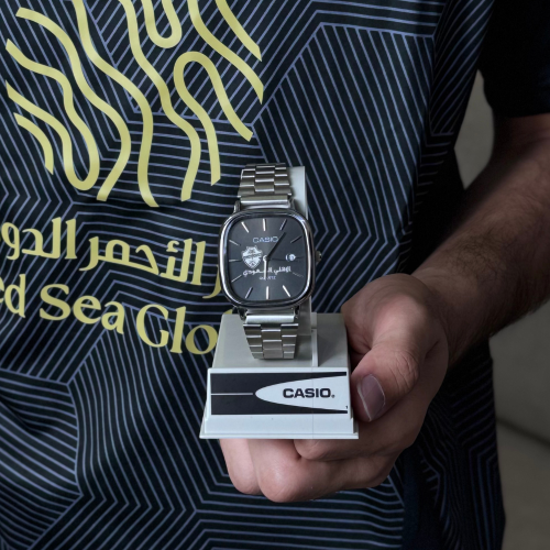 باكدچ الاهلي ساعة و تيشيرت