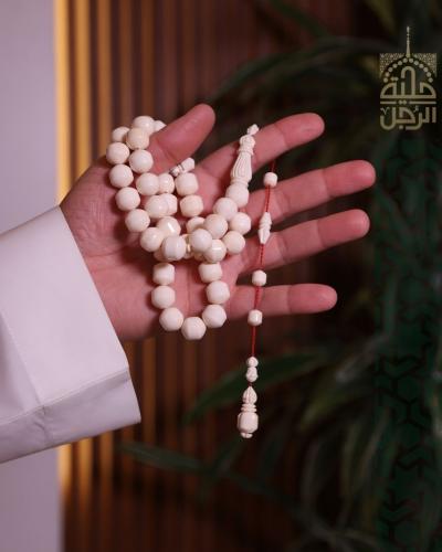 سبحة من عاج الفيل