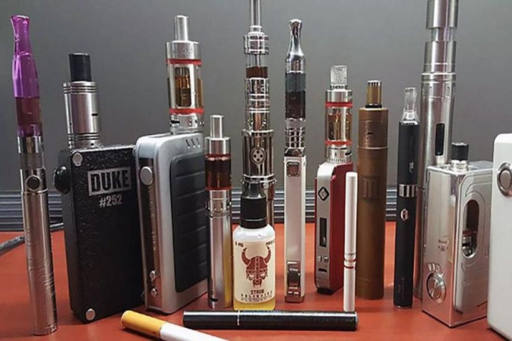 الفرق بين الشيشه الالكترونيه والفيب