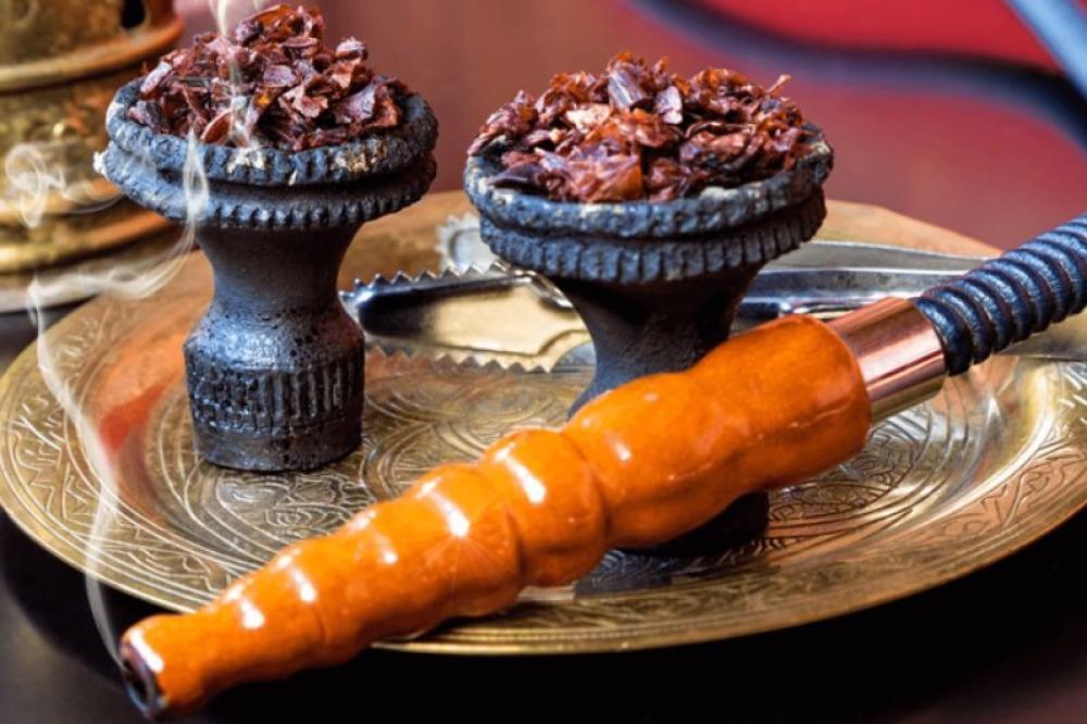 الفرق بين المعسل والشيشة