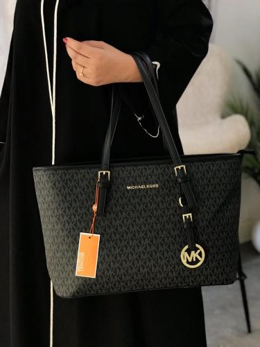 شنطة Michael Kors نسائية