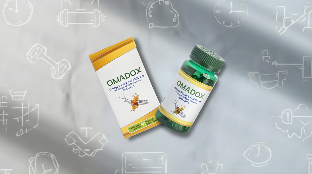 كبسولات اوميغا 3 على سطح بسيط توضح خطوة غذائية مناسبة للروتين اليومي