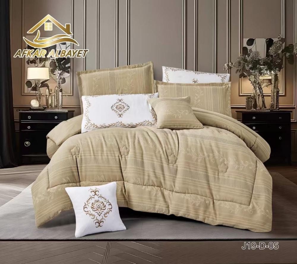 مفرش نفرين جاكار 8 قطع جودة عاليه