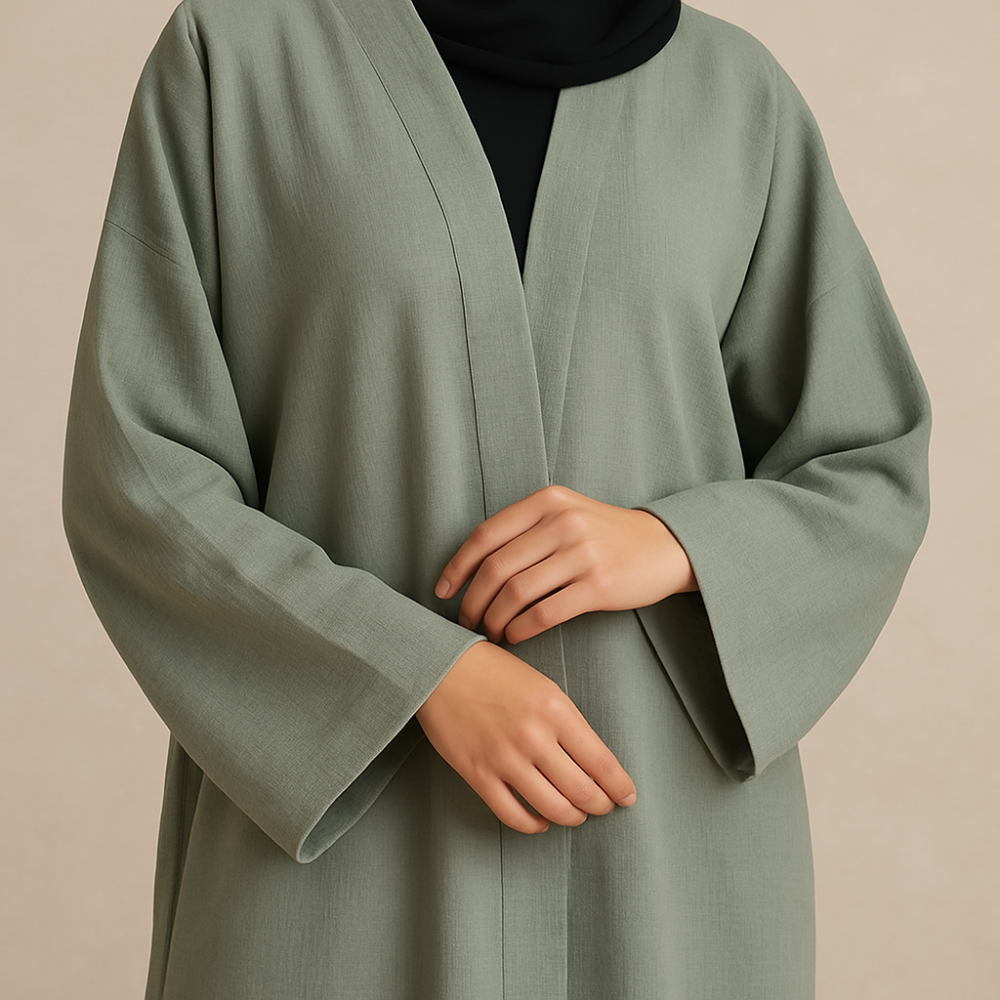 إطلالة لعباية صيفية ضمن دليل اختيار العبايات الموسمية