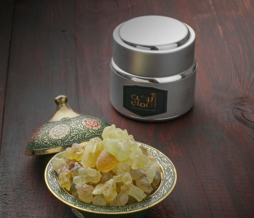 اكتشفي سحر البخور باللبان لعطر يدوم وراحة تدوم أكثر
