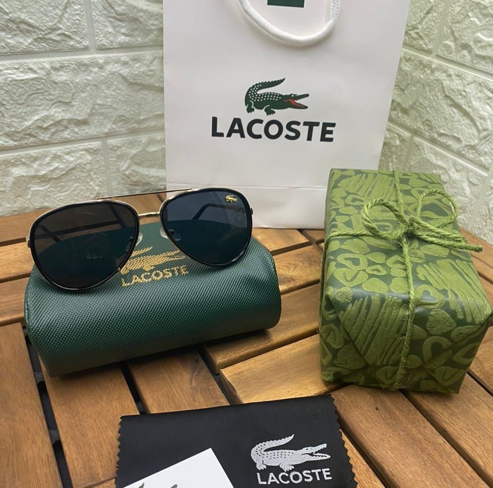 نظارات لاكوست