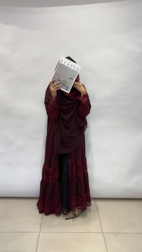 عبايه دانتيل عنابي كسرات