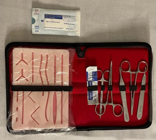 Suture Kit - شنطة الخياطة