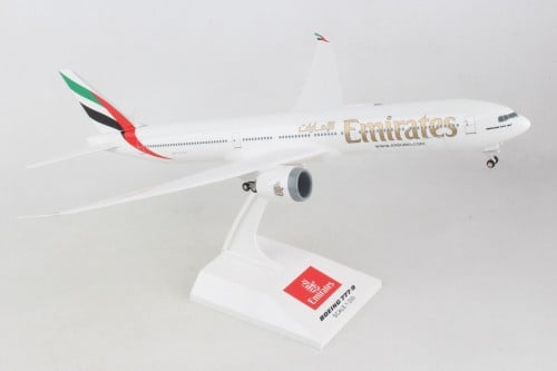 مجسم الخطوط الاماراتية B777-9 مقاس 1:200