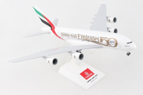مجسم طيران الامارات A380 خمسين عام مقاس 1:200