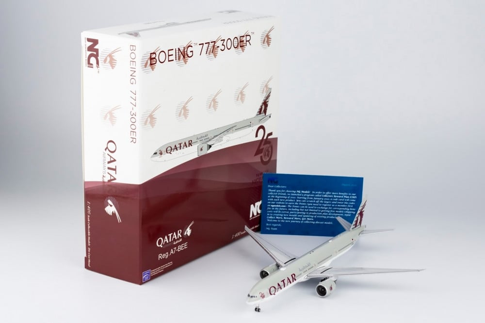 カタール航空 Boeing 777-300ER（1/200スケール）W杯モデル InFlight200 【予約商品】777-300ER カタール航空 A7-BAX