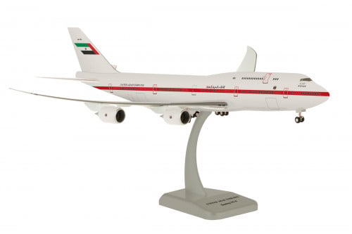 مجسم دولة الامارات B747-8 مقاس 1:200
