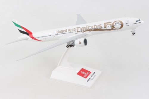مجسم طيران الامارات B777-300ER خمسين عام مقاس 1:200