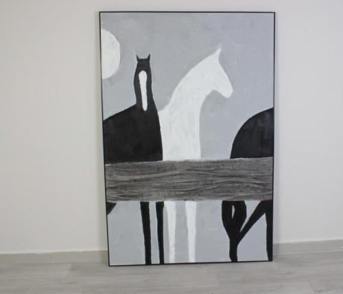 لوحة جدارية - أحصنة ابيض واسود