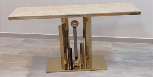 مدخل مكتب عصري بسطح خشبي