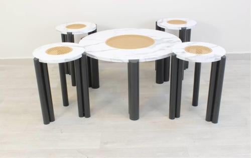 طقم طاولات خشبية بتصميم حديث - أبيض وأسود