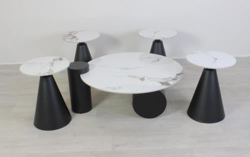 طقم طاولات 5 قطع بقاعدة مخروطية أنيقة- أبيض وأسود
