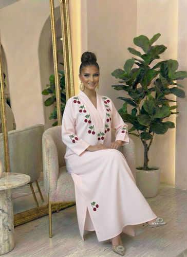 ثوب الكرز بينك ثياب جيجي بوتيك