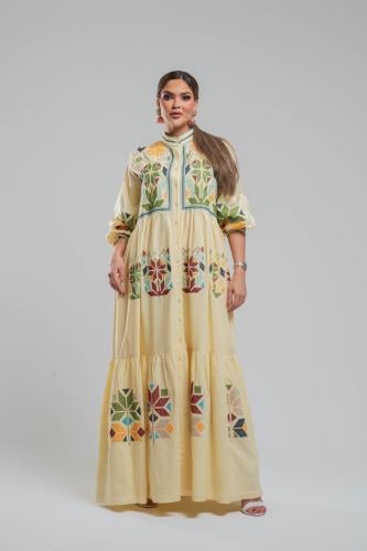 ثوب قطن مطرز