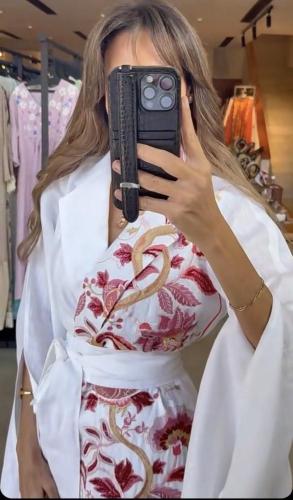 ثوب عاليا خليل ثياب جيجي بوتيك