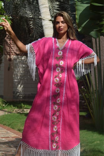 ثوب فوشي فراشة