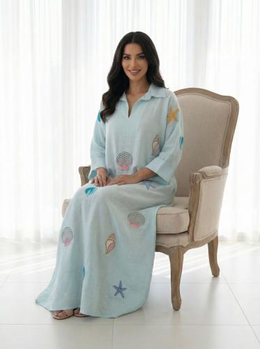 ثوب لينن مطرز صدف