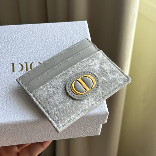 Dior cardholder رمادي