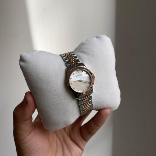 Gucci Watch 12 الماسة والمينا صدف