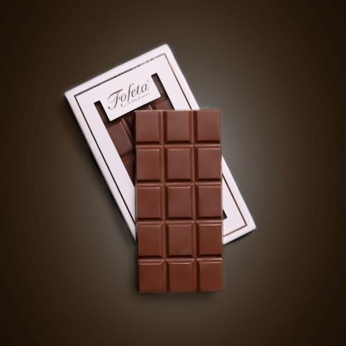 شكولاتة بدون سكر مضاف مع مادة محلية