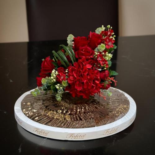 صينية شكولاتة بالورد