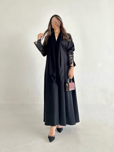 صالونه مع جاكارا