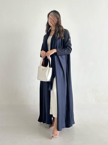 حرير مع كسرات وأكمام ركامه