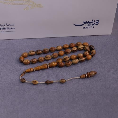 خشب عود طبيعي