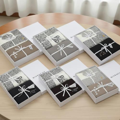 طقم رجالي شتوي فاخر: قماش جيفنشي وشال كشميري