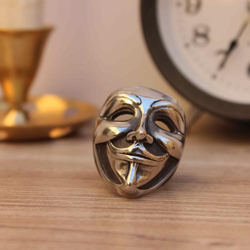 خاتم فضي بتصميم قناع V للثأر هدية رجالية