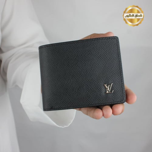 محفظة لويس فيتون